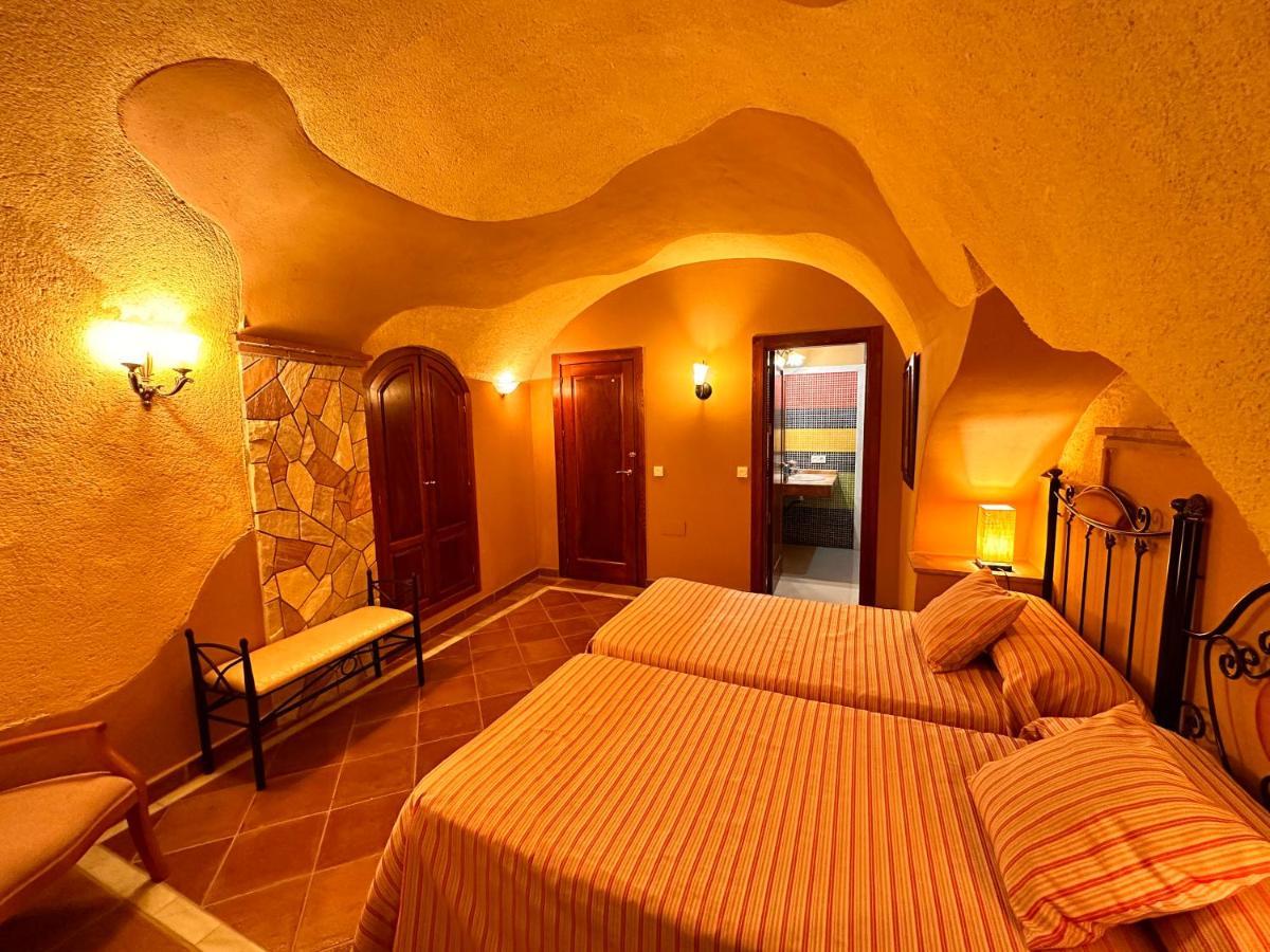 Апартаменти Cuevas La Granja Benalua de Guadix Екстер'єр фото