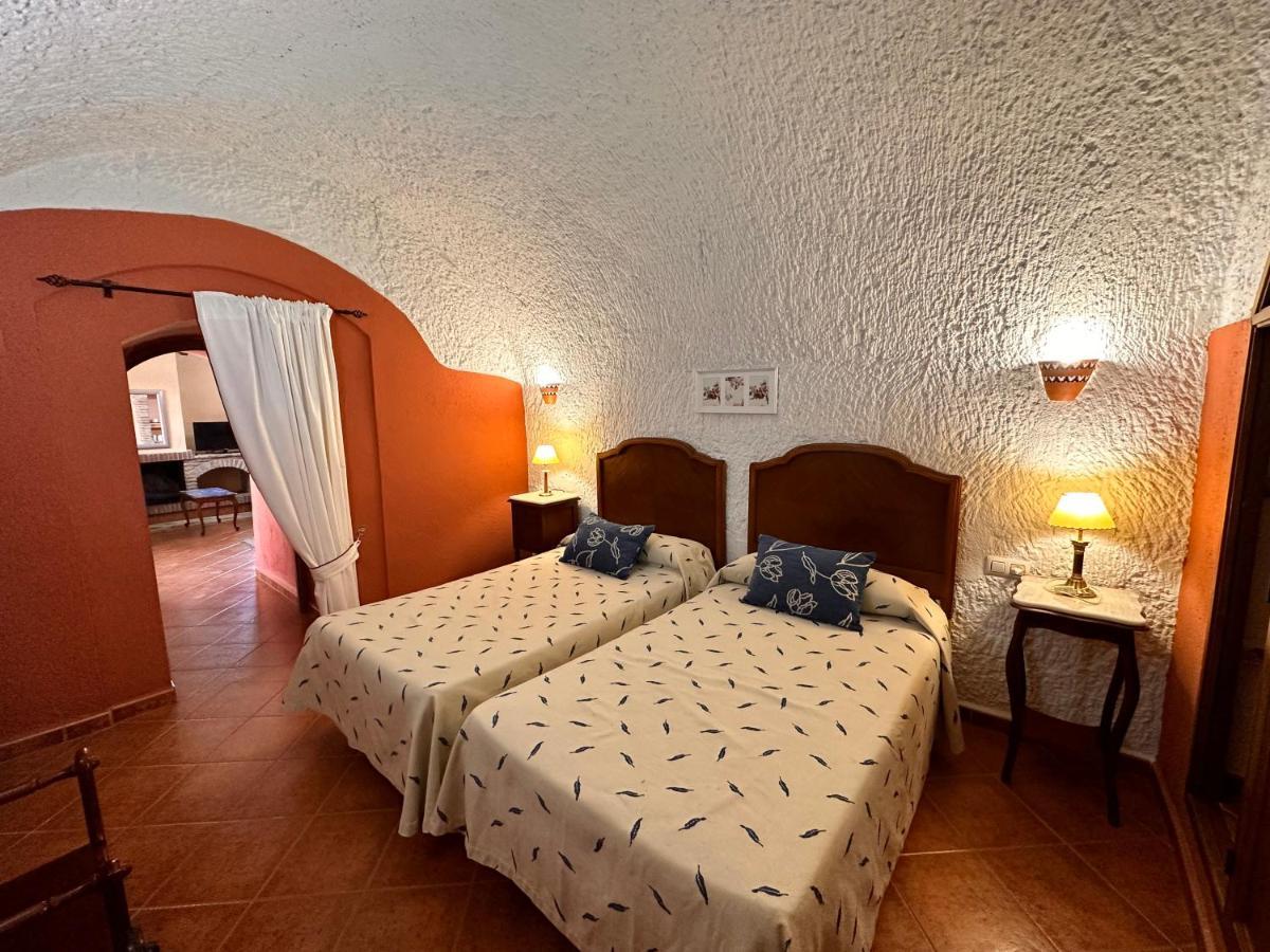 Апартаменти Cuevas La Granja Benalua de Guadix Екстер'єр фото